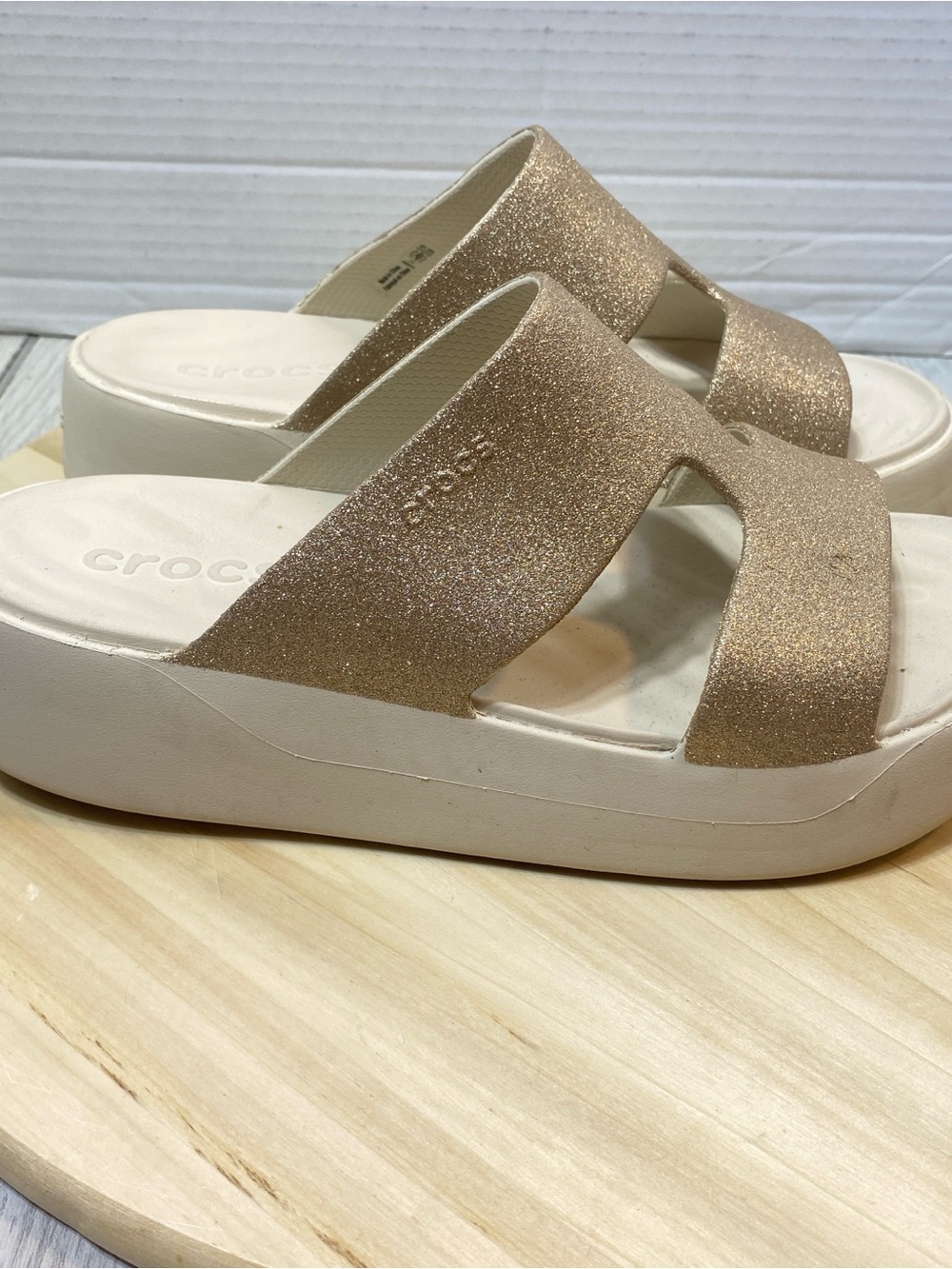 Crocs Wedge Sandals Women's Size 7 Gold Glitter Platform Slide Slip On Shoes